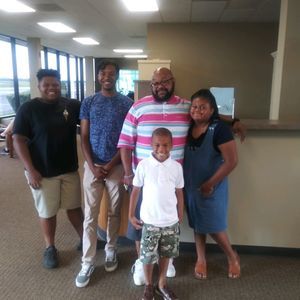 Meet your Posher, Ray